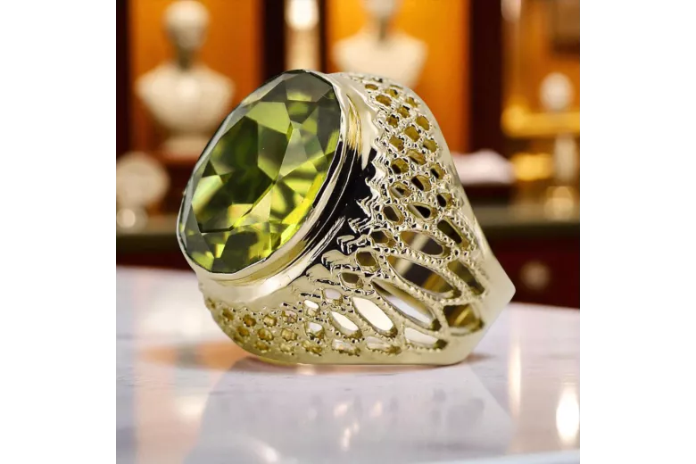 Yellow Peridot 14K Yellow gold Ring Vintage vrc089y